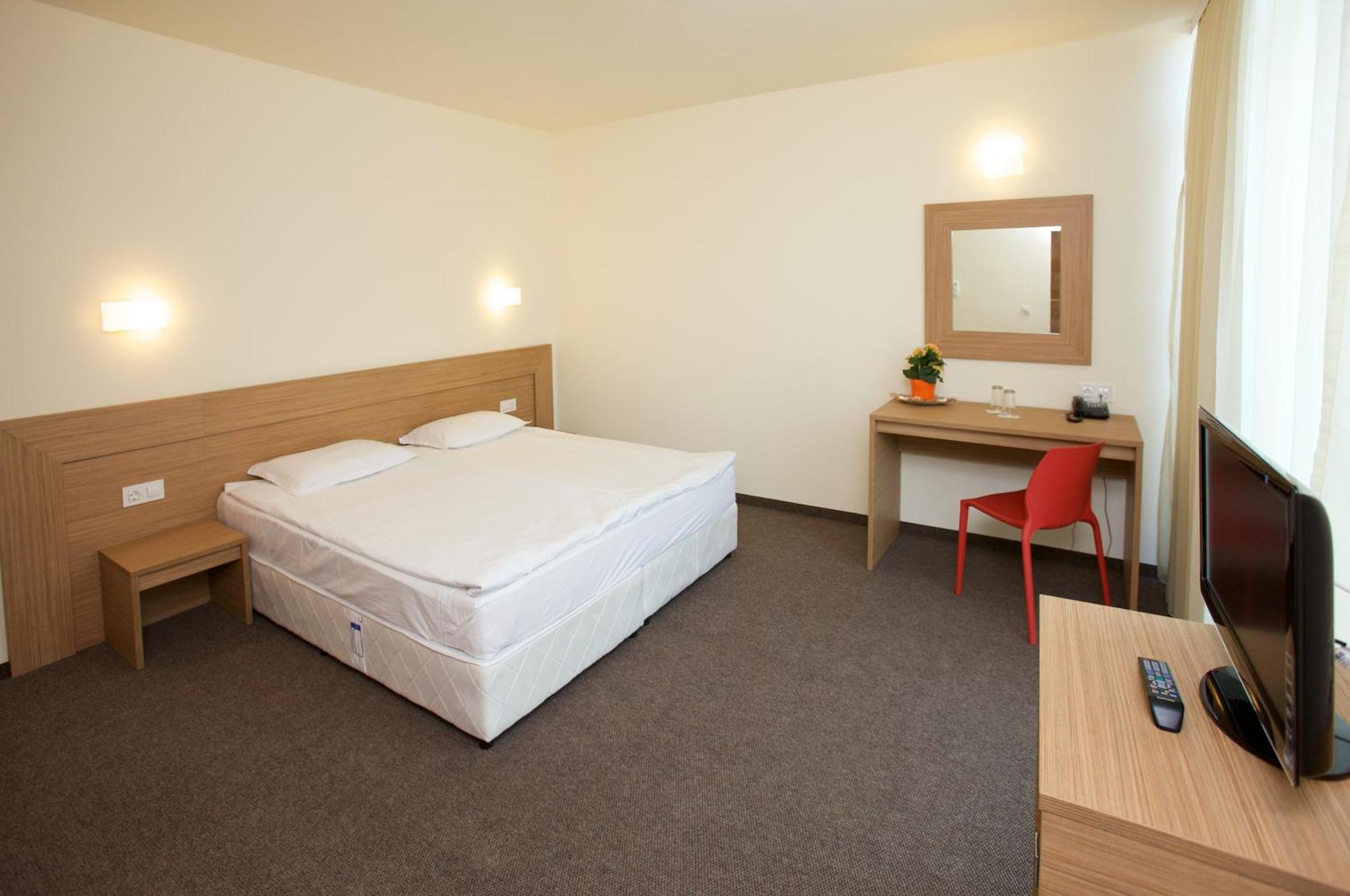 Jeravi Club Hotel Primorsko Luaran gambar